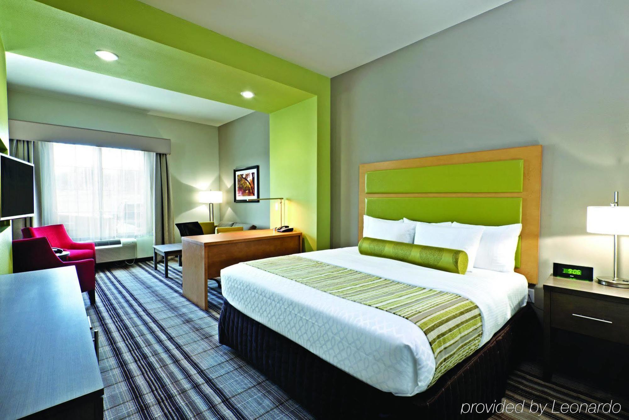 La Quinta By Wyndham Hotel
